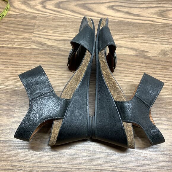 Taos Carousel 2 Floral Sandals Black Metallic Silver 38 USA 7 - 7.5 Wedge Sadals - Picture 3 of 13